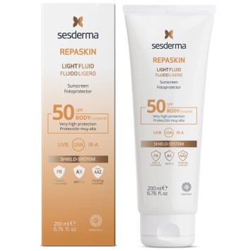 Солнцезащитный крем-гель SPF50 200 мл Repaskin Light Fluid Body sunscreen SPF 30, SPF 50 Sesderma / Сесдерма