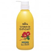 Кондиционер для поврежденных волос с маслом камелии японской 500 мл Camellia Oil Hair Conditioner / KUROBARA